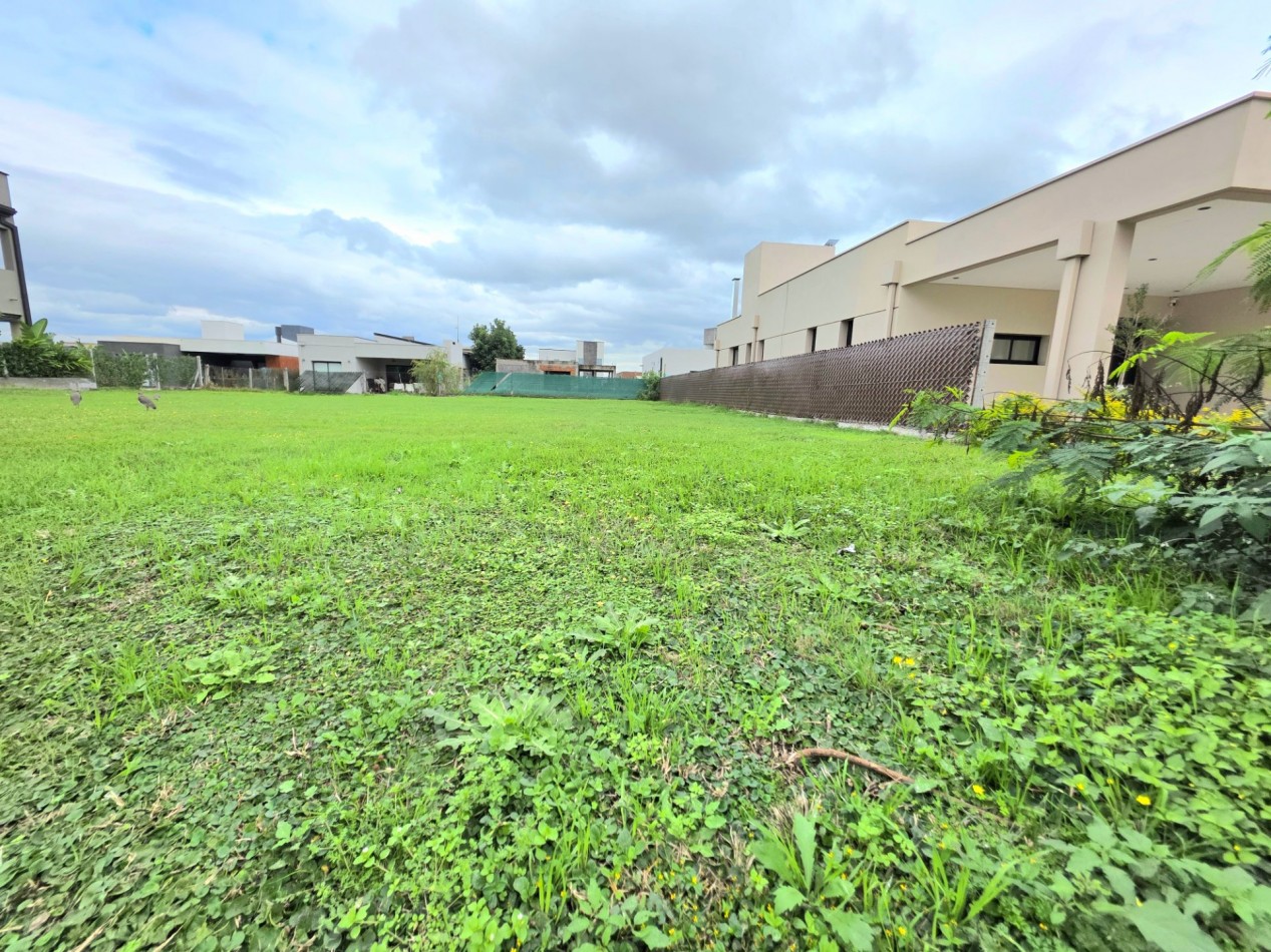 COUNTRY EL PINAR 2 - TERRENO CENTRAL DE 372 M2 