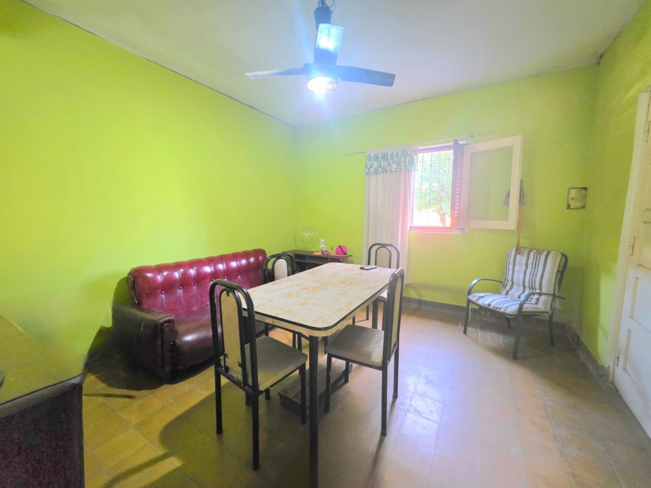 Catamarca al 1500 - Casa de 2D + Depto. 2D + Cochera