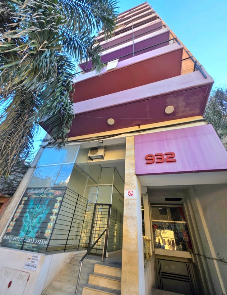 APTO CREDITO! RIVADAVIA 932 - DEPTO. 1 DORMITORIO C/ BALCON Y PILETA 