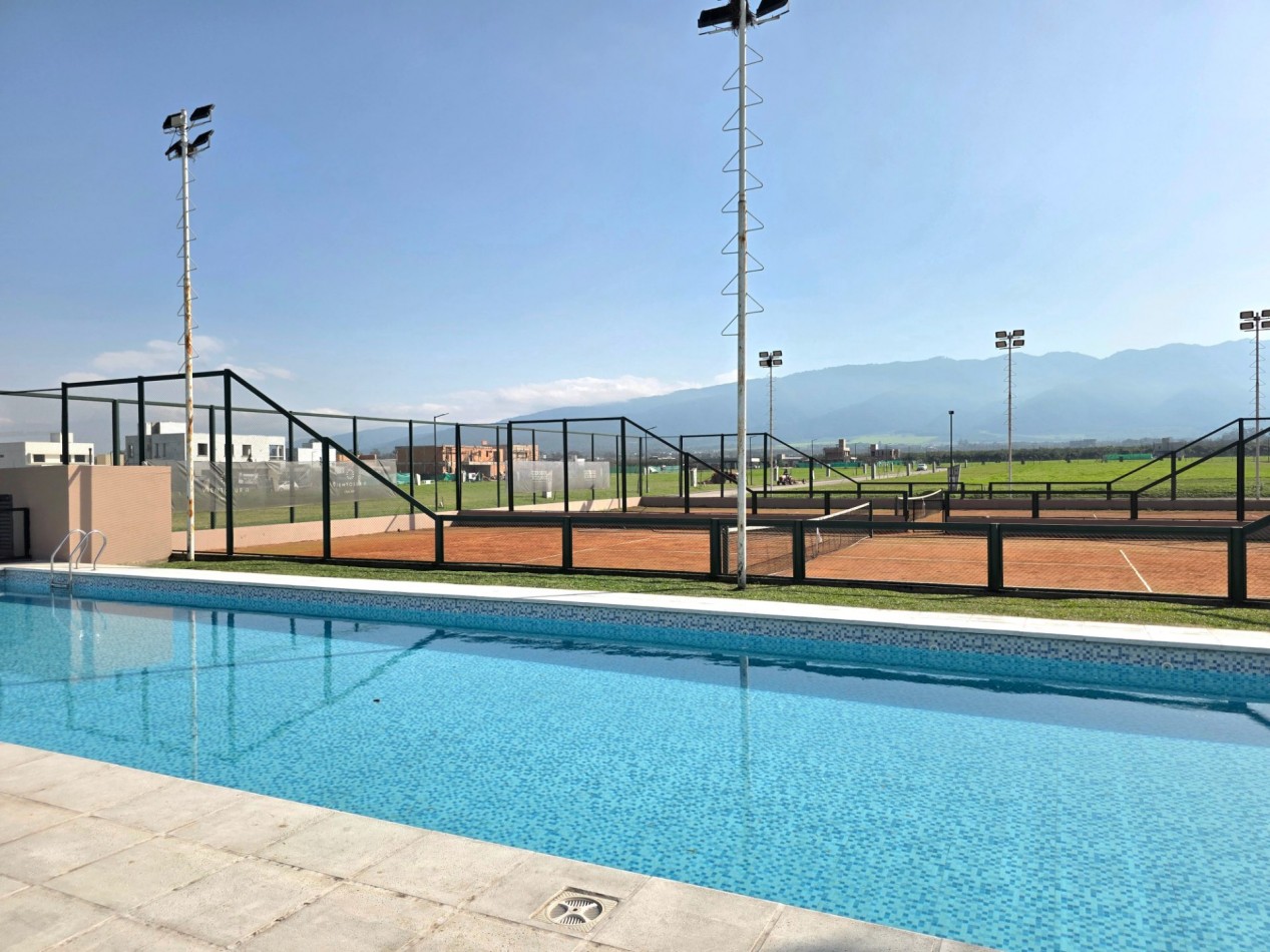 Country Viento Sur - APTA CREDITO HIPOTECARIO!! CASA DE 3 DORMITORIOS + COCHERA + PILETA A ESTRENAR!!!