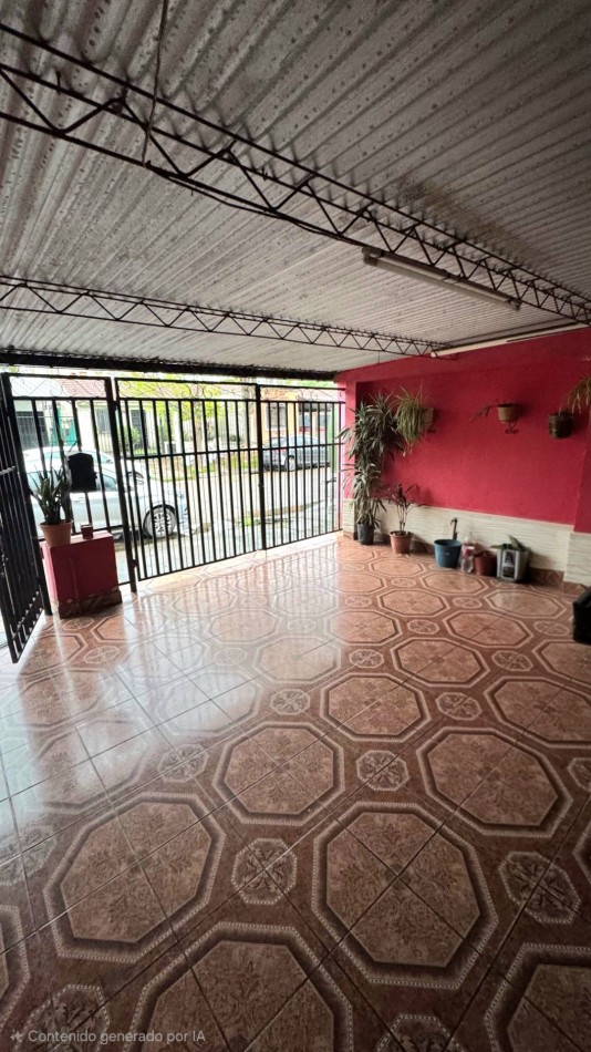 Concepcion- B° Policial- Casa de 2 Dormitorios + Local c/ Cochera y Fondo